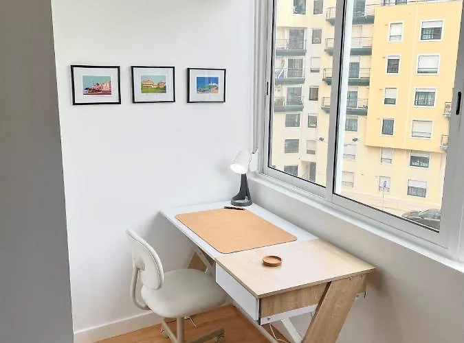 Cascais Classy Renovated Getaway